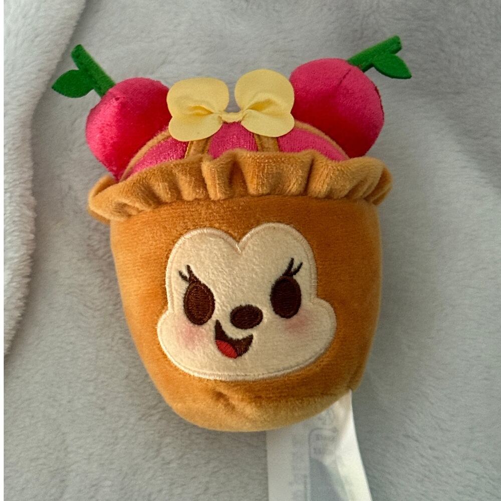 Disney Munchlings Minnie Mouse Cherry Tart Scented Plush